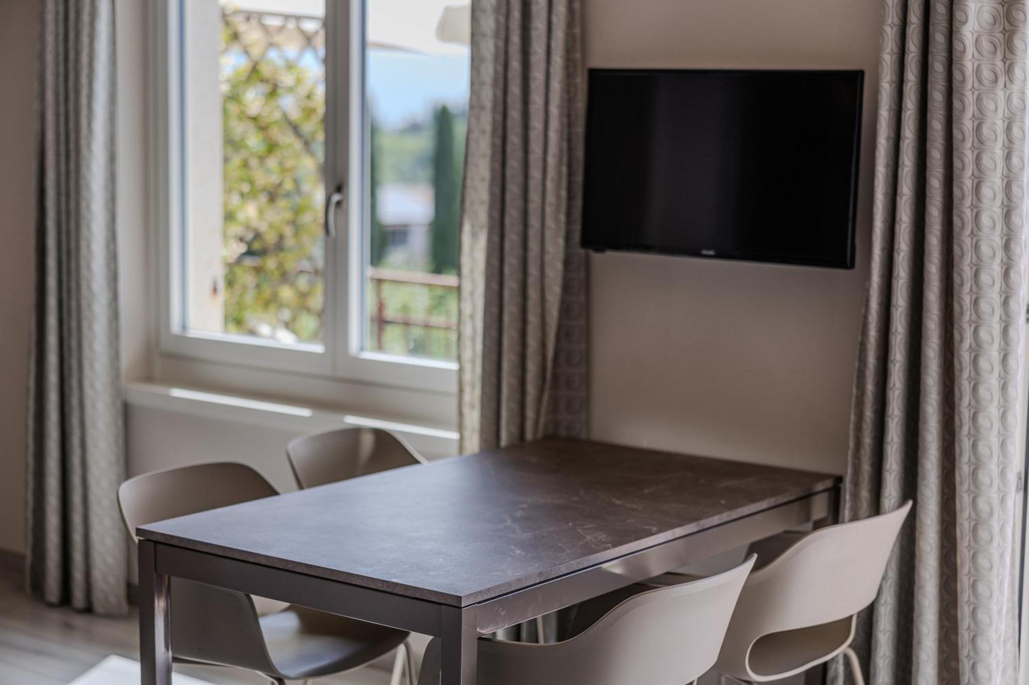 Residence San Michele Костермано Екстер'єр фото
